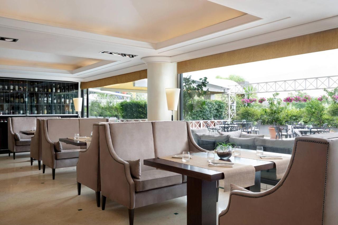 Courtyard By Marriott Park Roma