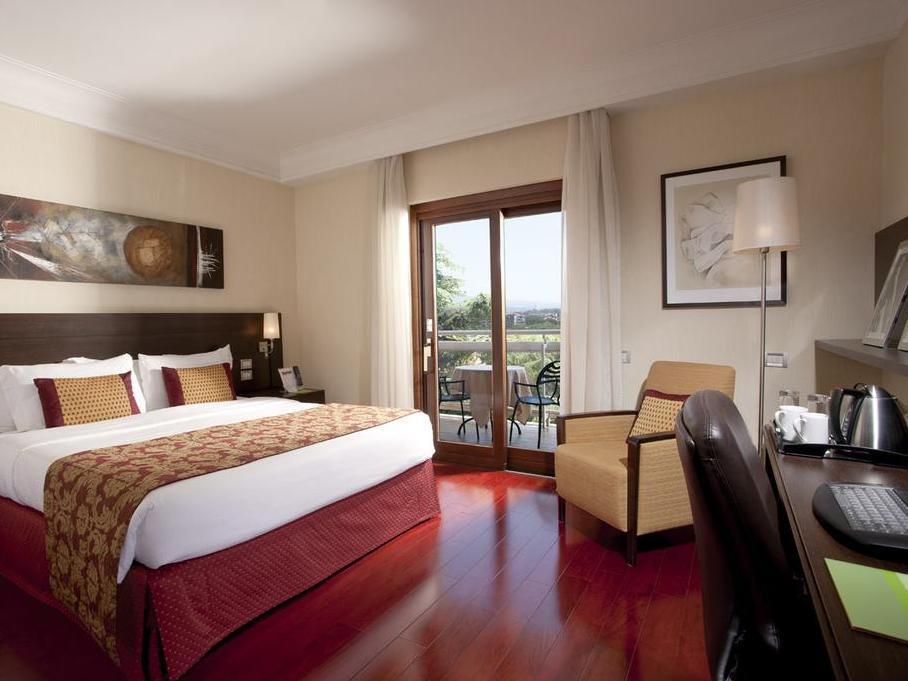 Hotel Courtyard By Marriott Park Roma